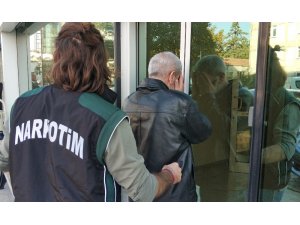 Evinde esrar ele geçen şahsa adli kontrol