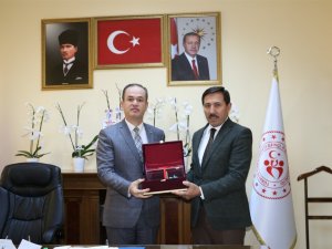 Şahin'e hayırlı olsun ziyaretleri sürüyor