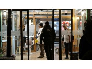 Restoran çalışanı dehşet saçtı: 1 ölü, 4 yaralı