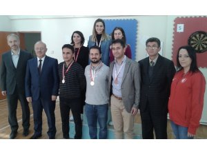 Öğretmenler hedefi on ikiden vurdu