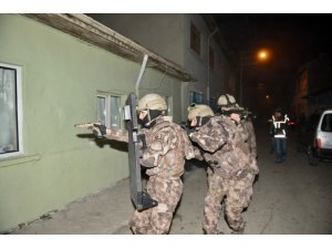 Eskişehir’de sokak satıcılarına şok baskın