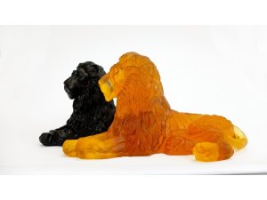 Çalışma alanlarına özel tasarlanan cam dekorasyon ürünleri beğeniye sunuluyor