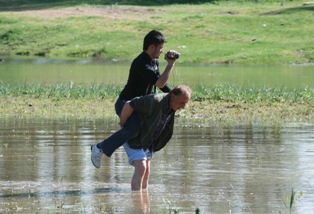 Ekili tarım alanları sular altında