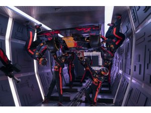 Yerçekimsiz ortamda pit stop rekoru