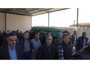 Cezaevi firarisinin öldürdüğü eşi toprağa verildi