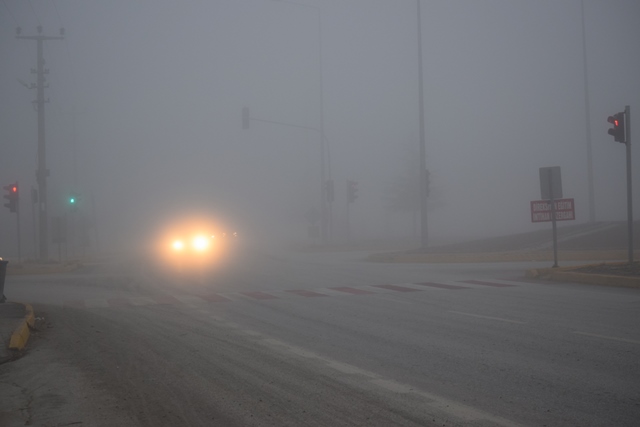 Konya'da sisli hava etkisini sürdürüyor