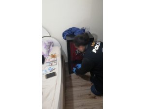 İzmir’de iki ayrı kaçakçılık operasyonu: 4 gözaltı