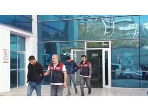 Camide dua ettikten sonra hırsızlık yapan şahıslar tutuklandı