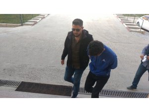 Çantayı kaptı, kaçamadı