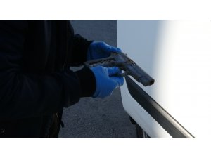 Okul bahçesindeki hafriyattan silah çıktı