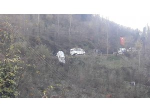 Uçurumun kenarında asılı kaldı