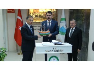 Çevre ve Şehircilik Bakanı Kurum esnaf ziyareti yaptı