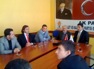 AK Parti İl Gençlik Kolları’ndan 4 ilçeye ziyaret