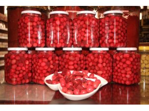 Siyah zeytin, yeşil zeytinden sonra bu da kırmızı zeytin