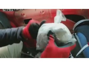 Şanlıurfa’da şüphe üzerine durdurulan araçtan uyuşturucu çıktı