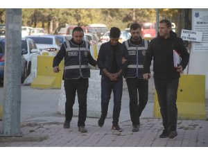 Yaşlı kadını dolandırırken yakalanan şüpheli tutuklandı