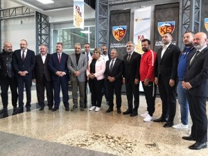Berna Gözbaşı İ.M. Kayserispor adaylığını açıkladı
