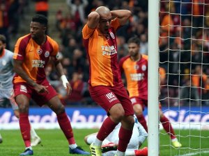 Galatasaray evinde tuş