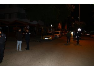 Adana’da bıçaklı kavga: 1’i ağır 2 yaralı