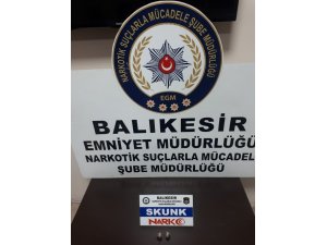 Balıkesir’de 2 uyuşturucu taciri tutuklandı