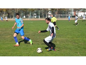Hukuk Fakültesinden lige bol gollü başlangıç
