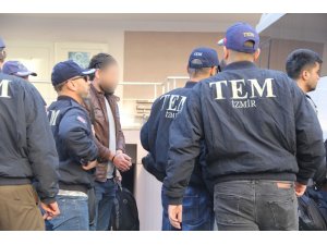 İzmir merkezli 44 ildeki büyük FETÖ operasyonuna 80 tutuklama