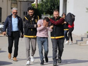 3 gün önce evlendi, Mehir bahanesiyle kuyumcuyu 65 bin lira dolandırmaya kalktı