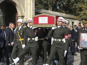 Eski Genelkurmay Başkanı Büyükanıt son yolculuğuna uğurlandı
