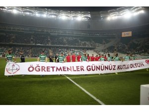 TFF 1. Lig: Bursaspor: 1 - Keçiörengücü: 0 (İlk yarı)