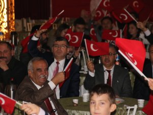 ‘Biz büyük ve  onurlu bir aileyiz’