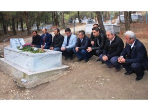 Van Depremi'nde şehit olan öğretmen Oktay Türkoğlu anıldı