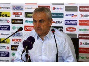 Rıza Çalımbay: "Futbolcular oyun disiplininden kopmadı"