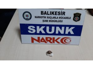 Balıkesir’de polis 12 zehir tacirini yakaladı