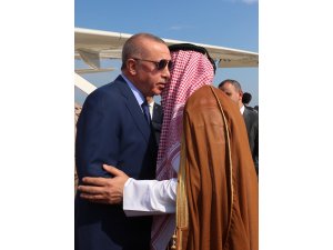 Cumhurbaşkanı Erdoğan Katar'a geldi