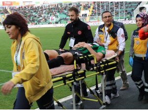 Hastaneye kaldırılan Zeki Yavru ile ilgili Denizlispor’dan açıklama