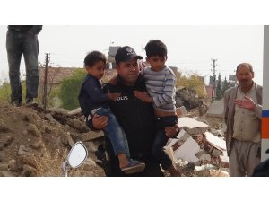 Kilis’te çocuklar alev kapanından kurtarıldı