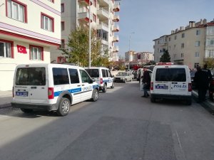 Turgut Reis mahallesindeki yangın itfaiye ekiplerini harekete geçirdi