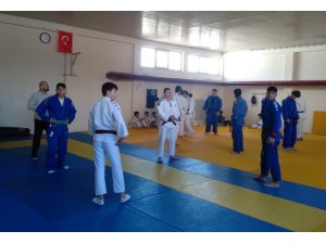 Sivaslı ve Tokatlı judoculardan ortak çalışma