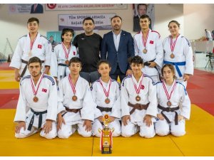 Gemlik Belediyespor judoda Ümitler 1. Liginde
