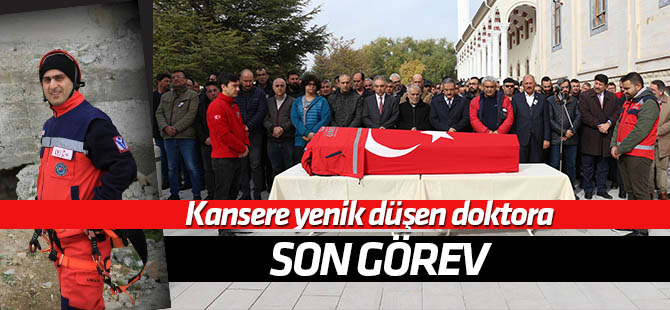 Konya'da kansere yenik düşen doktor mesai arkadaşları tarafından uğurlandı