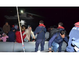 İzmir’de 61 kaçak göçmen yakalandı