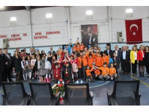 Kurtuluş Kupası ödül töreni gerçekleştirildi