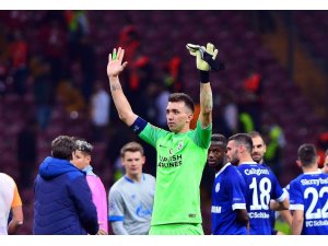 Şampiyonlar Ligi’nde en fazla kurtarış Muslera’dan
