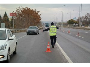Trafik polislerinden ’Yağmur’ uygulaması