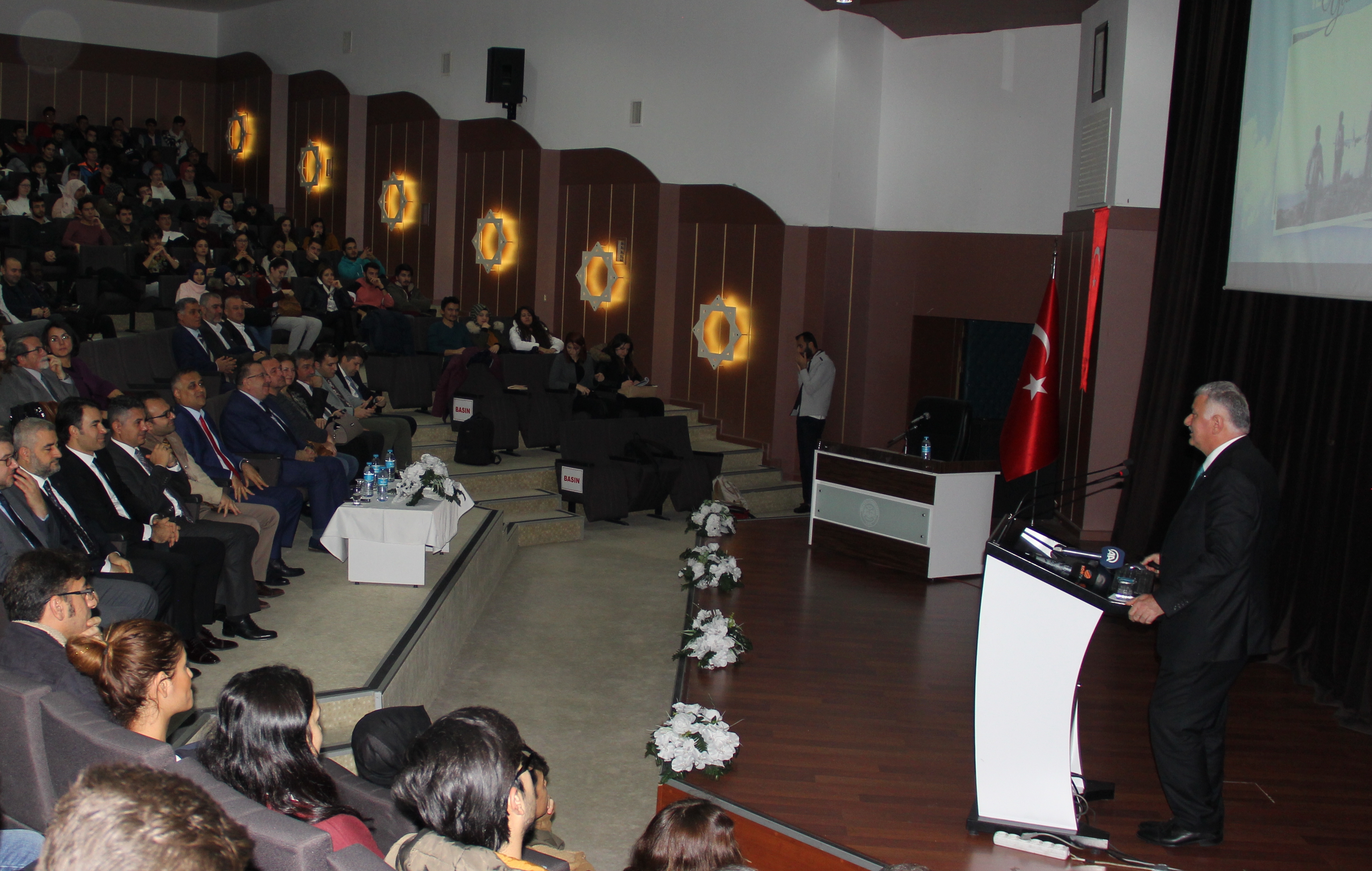 "Bir Kültür ve Turizm Köprüsü: Türk Hava Yolları" konferansı