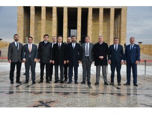 MKE Ankaragücü'nün yeni yönetiminden Anıtkabir'e ziyaret