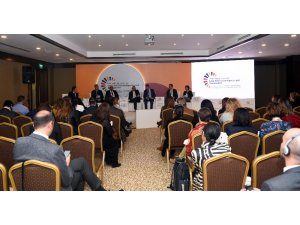 Ünverdi, Uluslararası Forumda göçle gelenlerin Gaziantep ekonomisine etkilerini anlattı