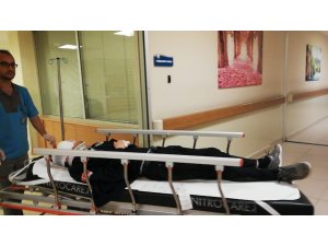 Köpekten kaçarken çıktığı duvardan düşerek ağır yaralandı