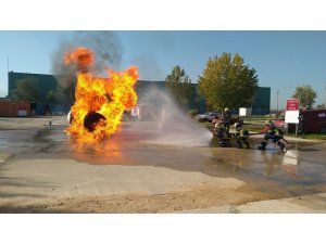 Şuhut Belediyesi İtfaiye Amiri Taşpınar, itfaiyeci yetiştirme eğitimlerine katıldı