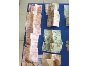 Uyuşturucu satıcısı polisten kaçamadı